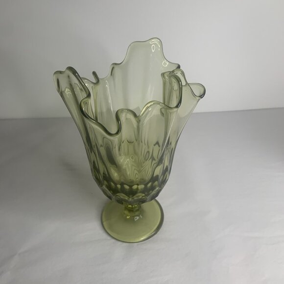 Glass Flower Vase Green Flowers Folded Pinched Top Stretched Glass 9 3/4" Tall - Picture 4 of 4